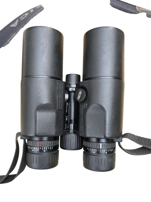 Binoclu Leica Geovid