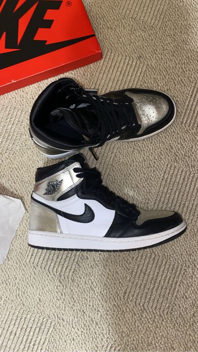 Jordan 1 high silver toe