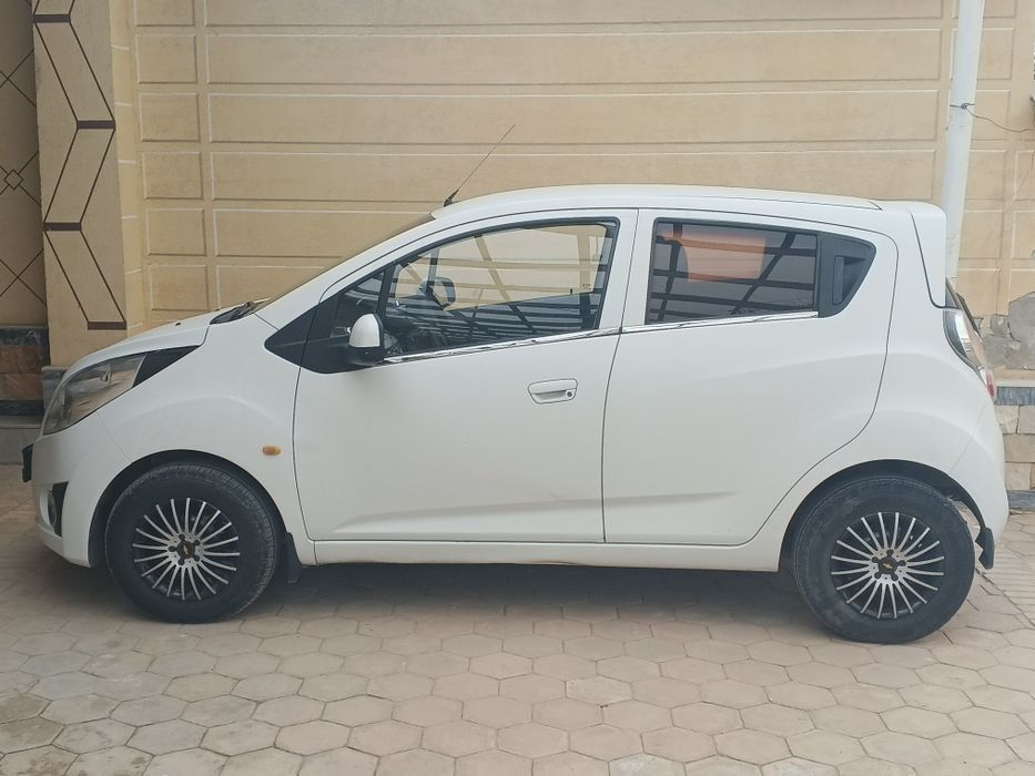 Продаётся Спарк 2011