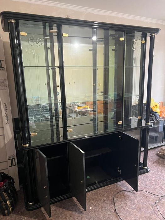 Шкаф зеркальное отражение