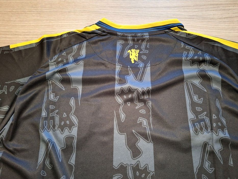 Футболна фланелка на Манчестър Юнайтед  нов модел сезон 25/26!