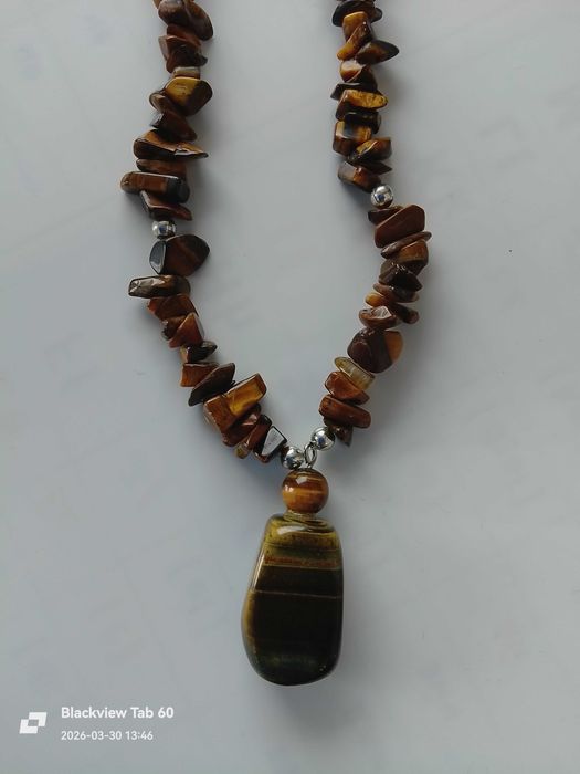 Ожерелье / бусы, камень тигровый глаз