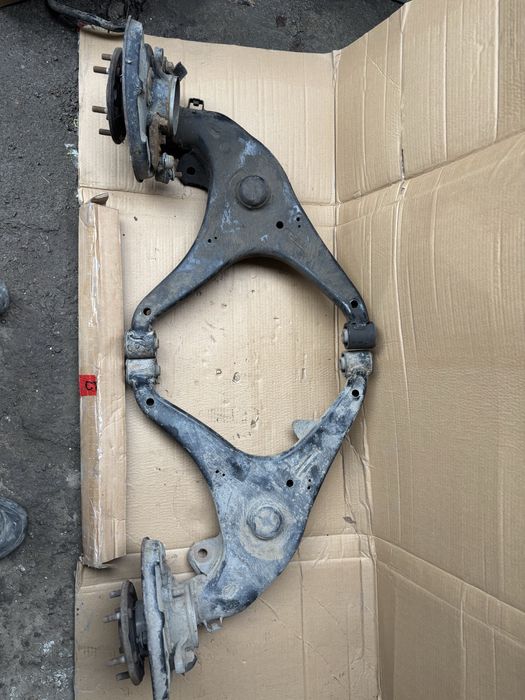 Запчасти toyota regius