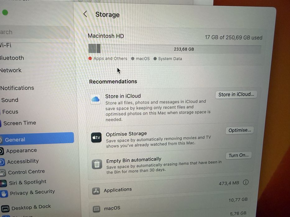 Macbook pro 2017 13 инча