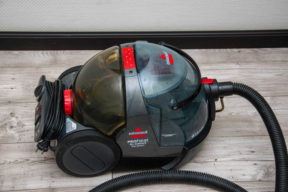 Моющий пылесос Bissell