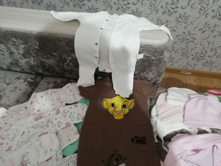 Одежда на девочку от 0-6 мес