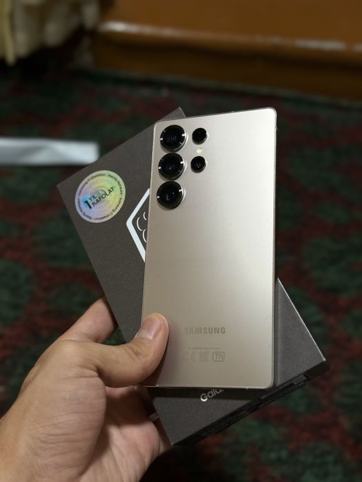 Продаются SAMSUNG S25 ULTRA VETNAM полностью в идеальном состоянии