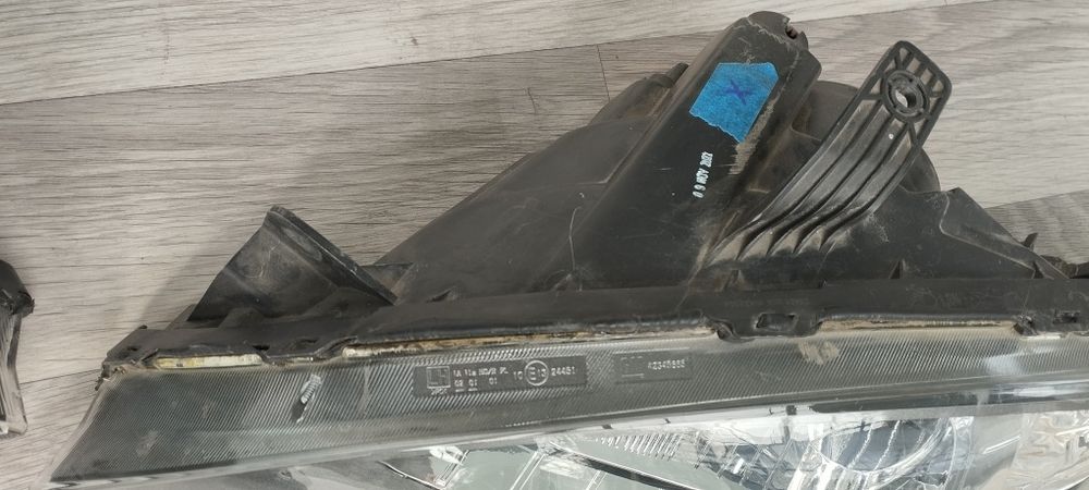 Жентра передний фары левая и правая бу 650000сум