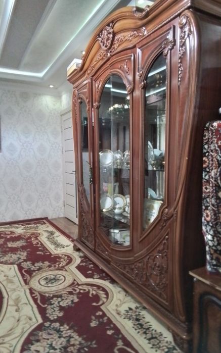 Хитой мебел сотаман