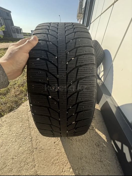 Продам резину R19 255/50 зима