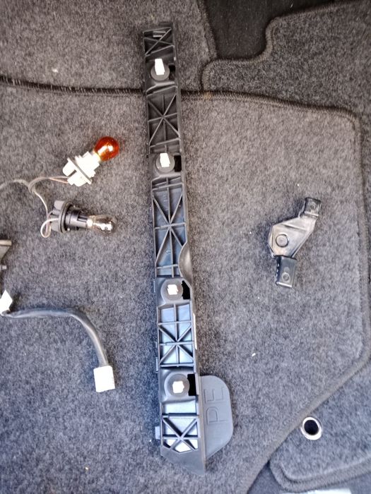 Крепление бампера, шильдик, парктроник