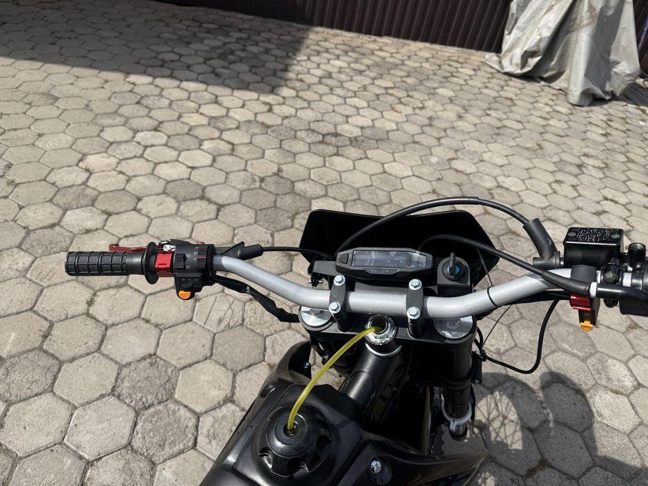Мотоцикл Эндруро 300 кб
