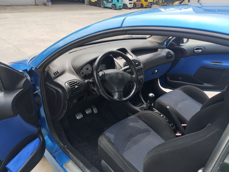 Пежо 206CC 1.6i 2003г
