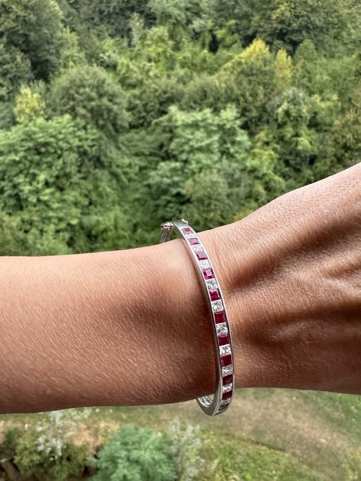 Vand bratara cu diamante naturale si rubine