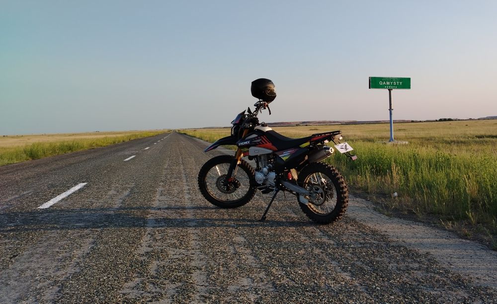 Мотоцикл эндуро 250