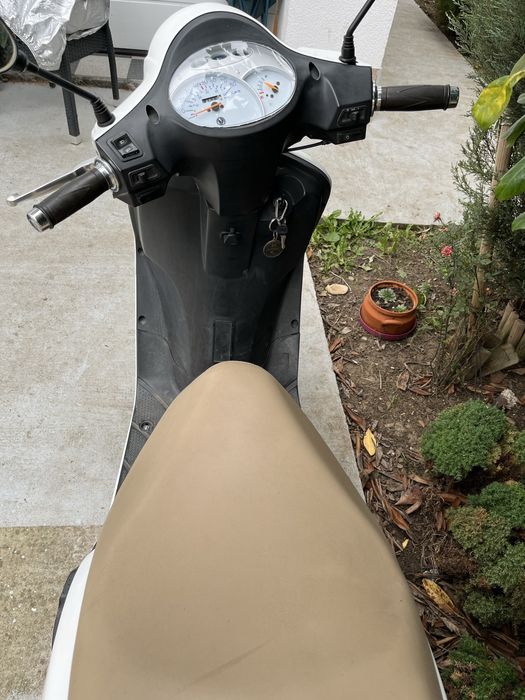 Vand scuter Sym fiddle2 49 cc