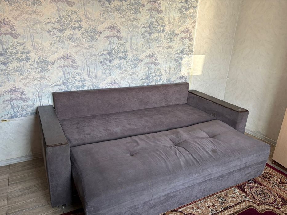 диван,мякий,отличный