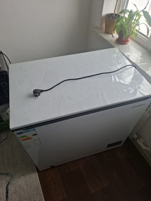 Продаю морозильник