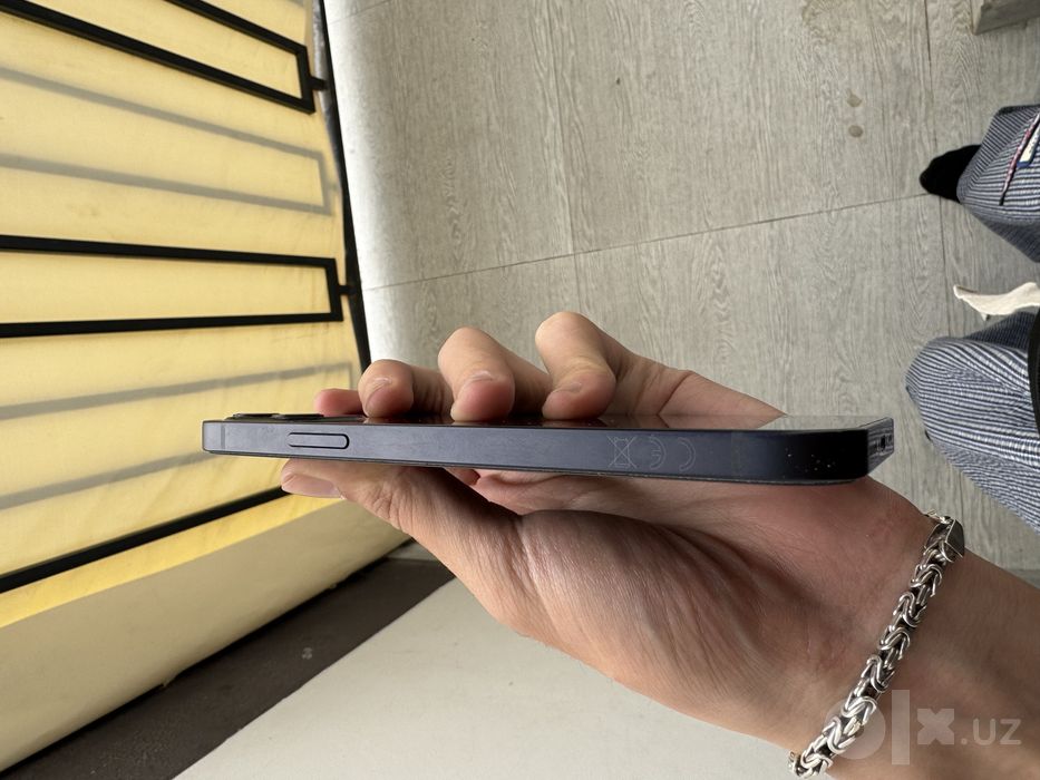 iphone 12 sotiladi