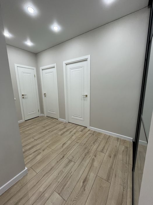 Продам 4 ком квартиру 145 кв м