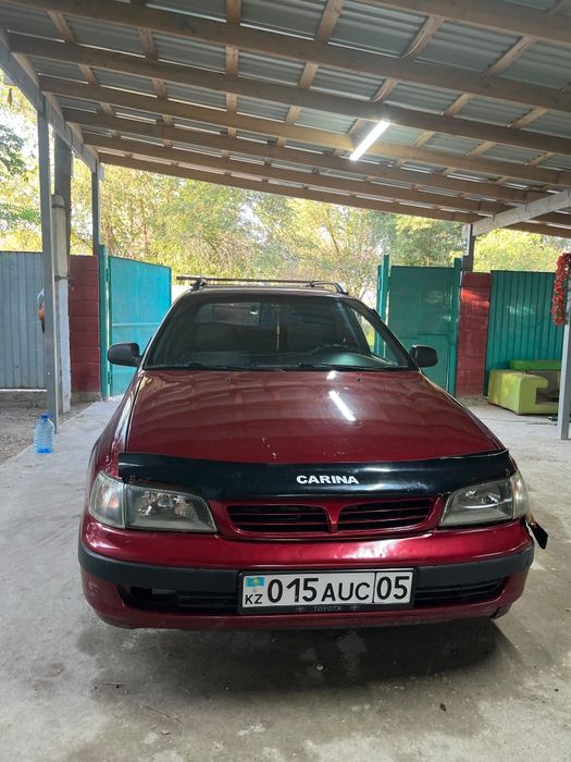 Toyota Carinaa E