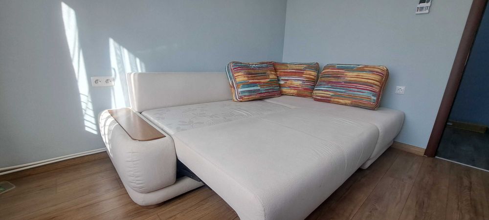 Холен Диван разтегателен