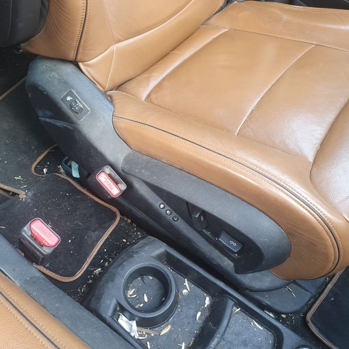 Capota bara aripa far xenon usa senzor Lane assist Citroen C4 Pica