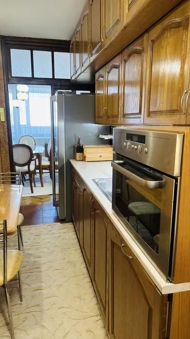 Дава се под наем Тристаен апартамент в Пловдив, Център - 100 кв.м за 997.05 € - Снимка #3