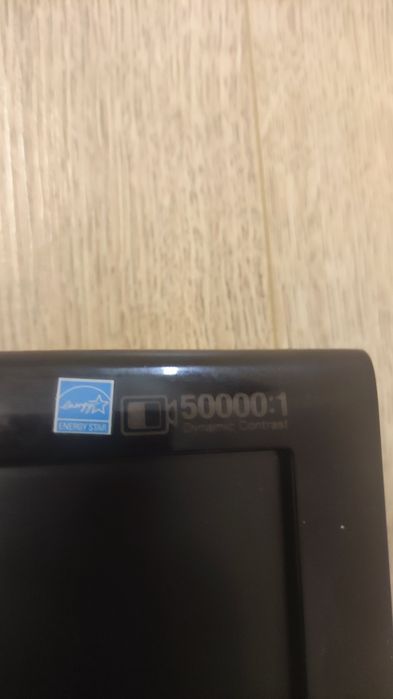 Монитор без ножек