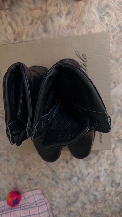 Продам кожанные летние берцы