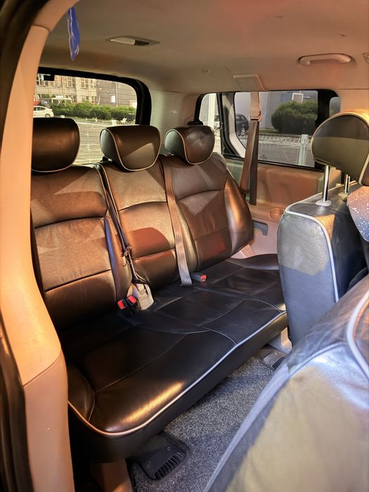 Hyundai H1 ViP 8locuri minibus schimb cu electrica