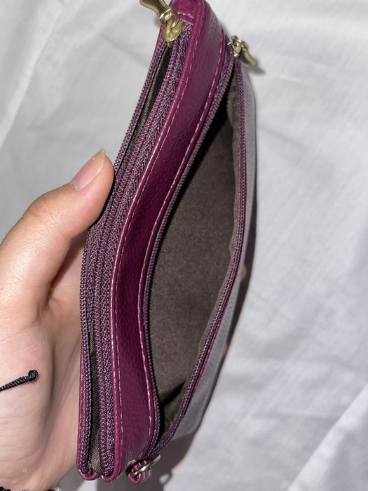 Кошелек бордового цвета