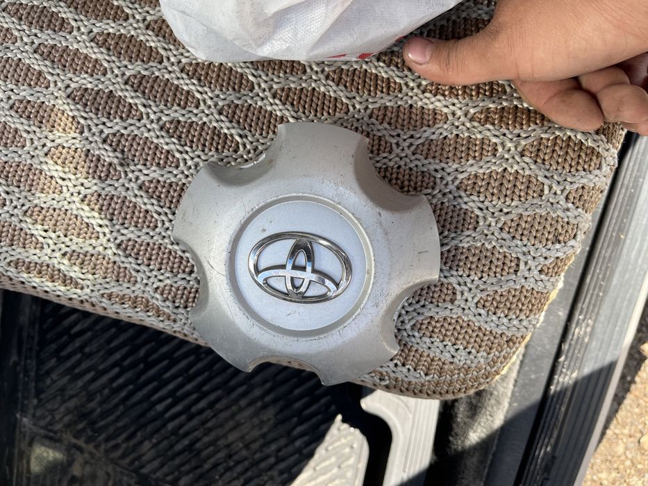 Продам колпаки 4шт