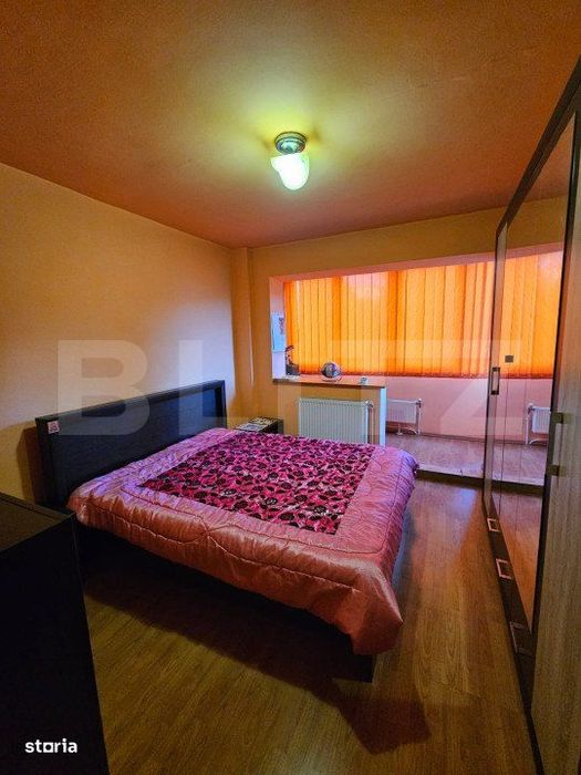 Apartament 3 camere, decomandat, 66 mp, etaj intermerdiar, zona Pietei