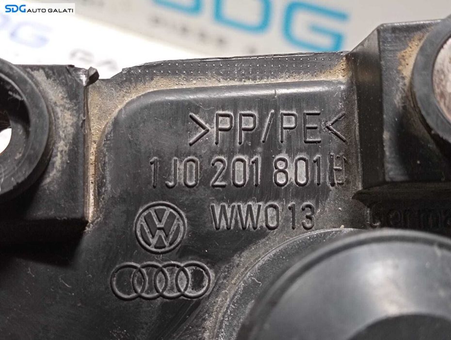 Filtru Canistra Aer Carbon Audi A3 8L 1.4 B 1997 - 2003 Cod 1J0201801H [M4272]