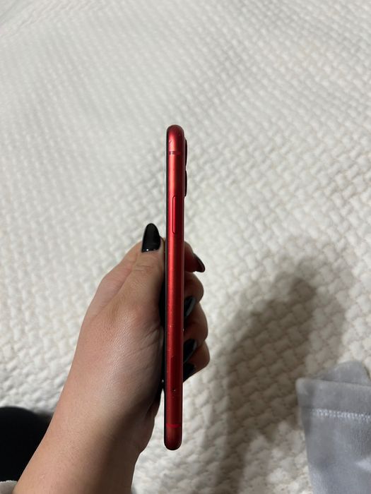 IPhone 11 64gb red