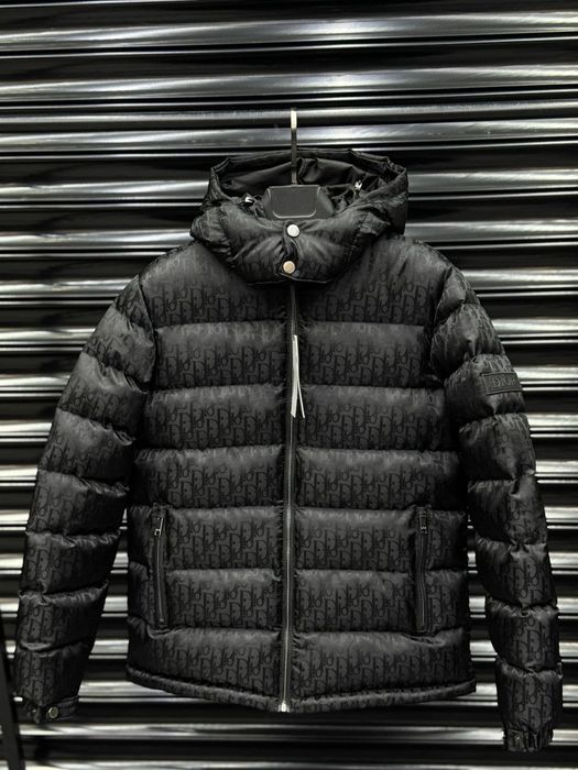 Oferta!! Geaca luxury Dior impermeabila,cititi va rog descrierea