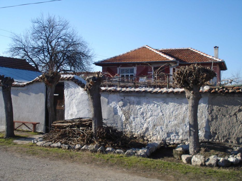 Продава се Къща в Момчилград - 84 кв.м за 395 €/кв.м - Снимка #1