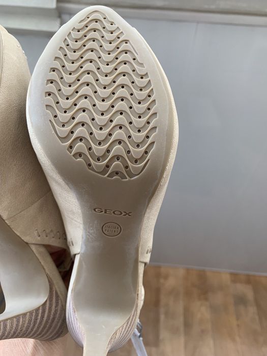 Новая Женская обувь