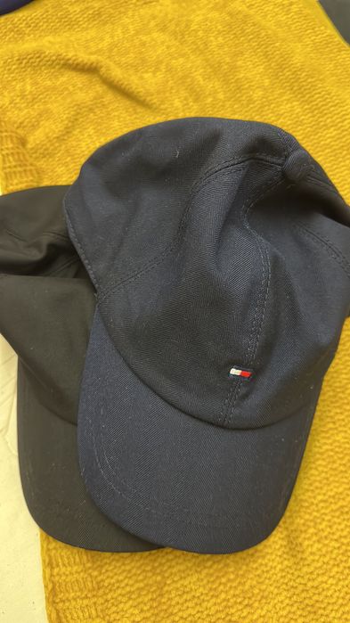 платья, рубашки и брюки пиджаки