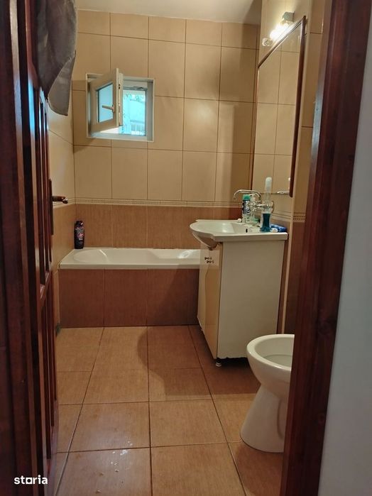 cv 177 G.Cosbuc, apartament 3 camere decomandat, parter inalt + beci