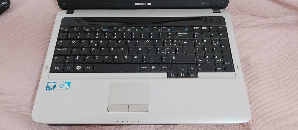 Laptop Samsung, in stare foarte buna