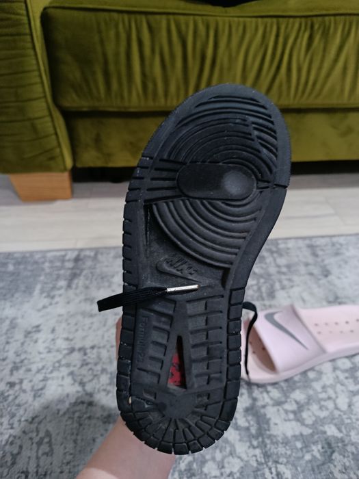 Jordan 1  albi cu gri