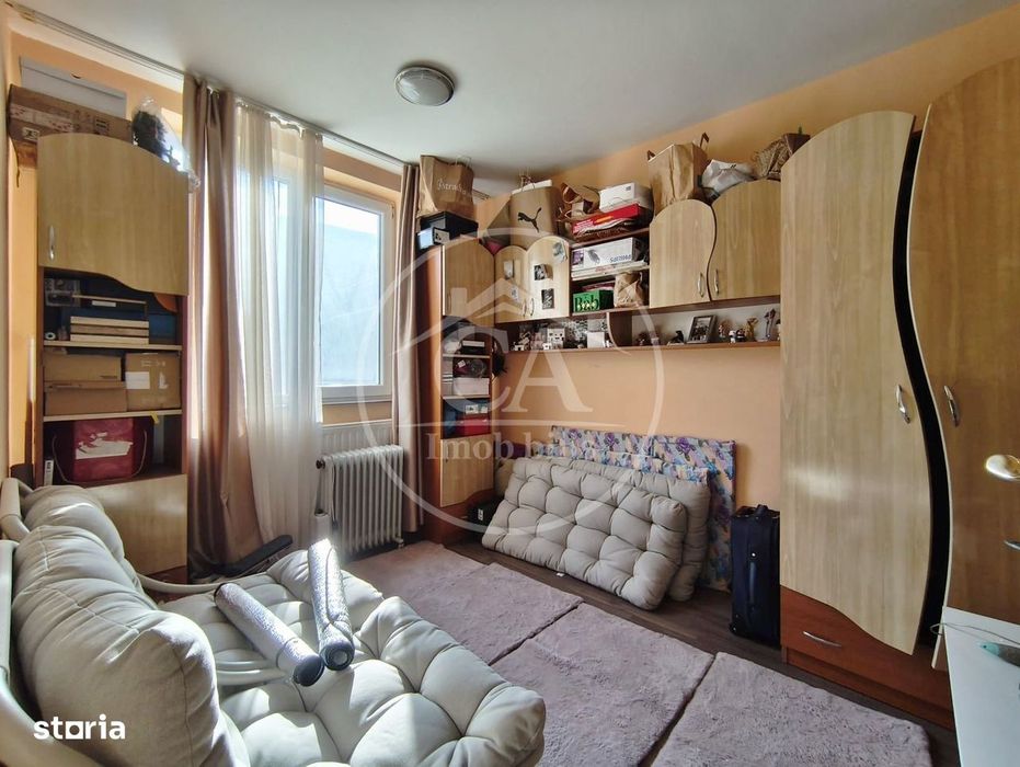 Casa de vânzare cu 6 camere in Episcopia, Bihor