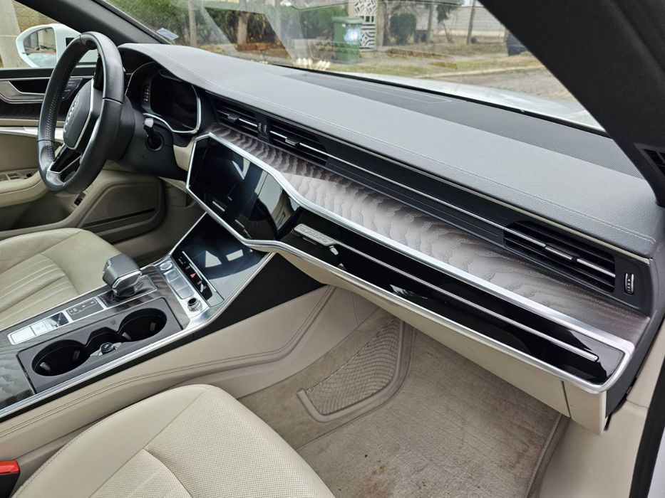 Ауди А7 55 TFSI  S LINE