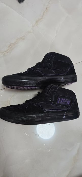 Срочно продам кеды оригинал