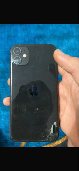 айфон 11 продам или обмен