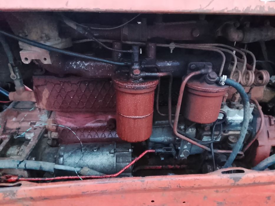 Продам Трактор ДТ-75 болотник