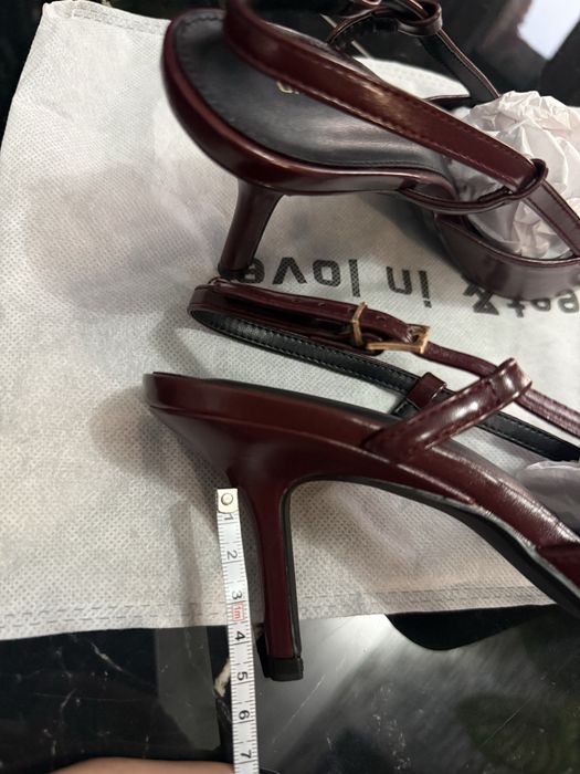Pantofi burgundy noi cu eticheta