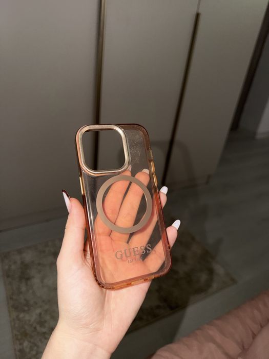 Husa originala Guess pentru 14 pro